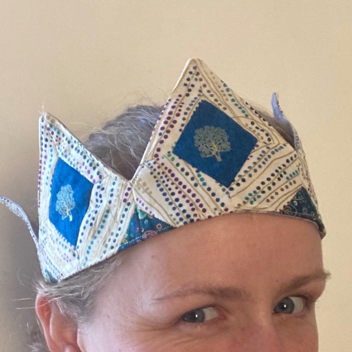 English Paper Pieced Crown Pattern - The Tiny Crown